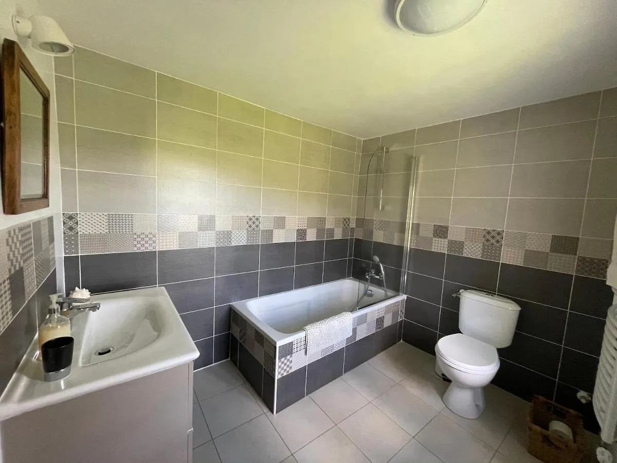 Serre Des Ormes - Cycling, Walking & Running Retreat Salerans 0*,  France