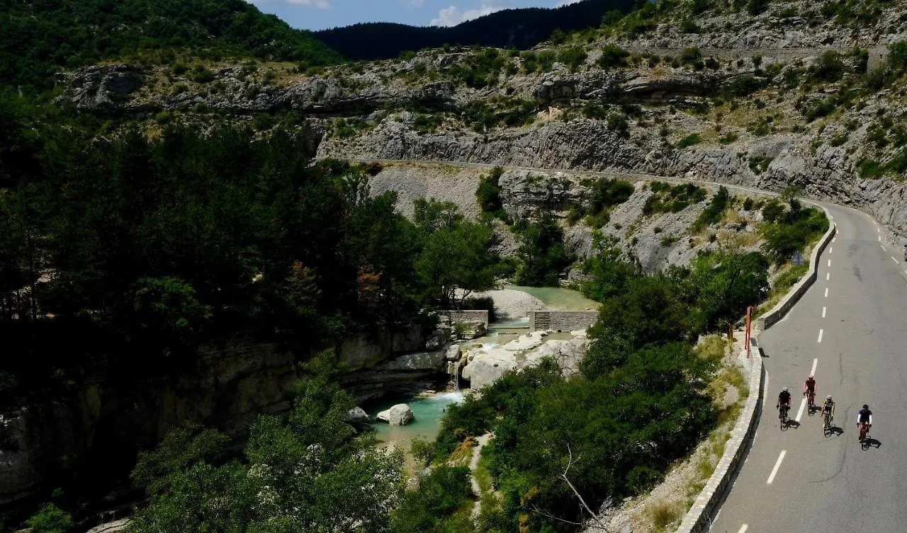 Bed & Breakfast Serre Des Ormes - Cycling, Walking & Running Retreat Salerans